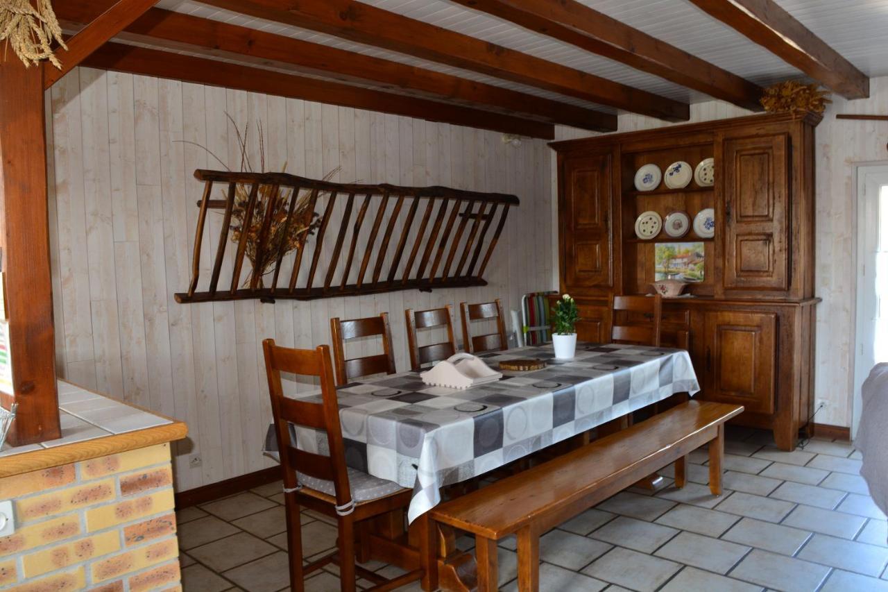Marais Poitevin Bord Riviere Peche ,Barque, Velos, Wifi, Linge, Cheminee, Cuisine, Terrain De Boules La Taillee 외부 사진