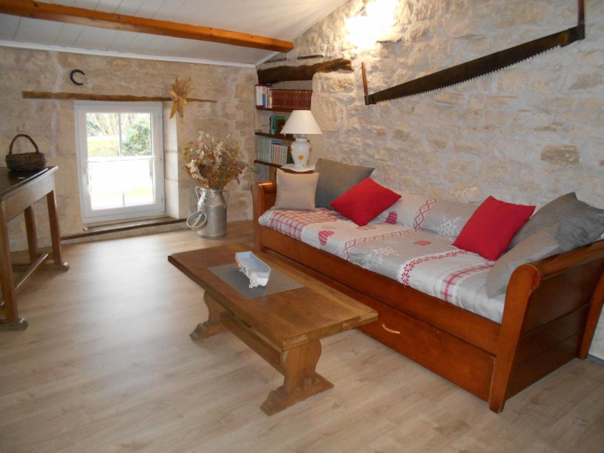Marais Poitevin Bord Riviere Peche ,Barque, Velos, Wifi, Linge, Cheminee, Cuisine, Terrain De Boules La Taillee 외부 사진